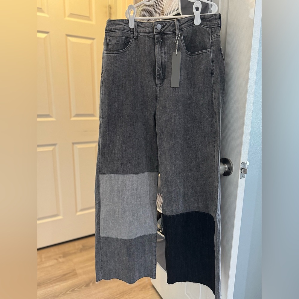 Stylish Tractr Gray Patchwork Women Jeans